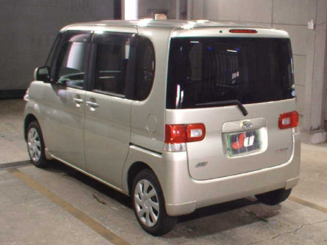 DAIHATSU TANTO 2012