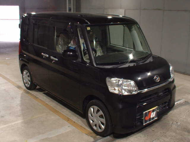 DAIHATSU TANTO 2015