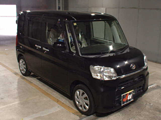 DAIHATSU TANTO 2015