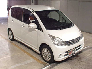 DAIHATSU MOVE 2011