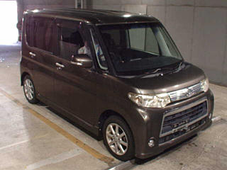 DAIHATSU TANTO 2010