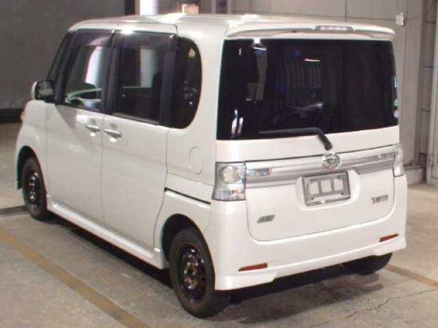 DAIHATSU TANTO 2012