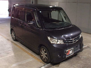 NISSAN ROOX 2011