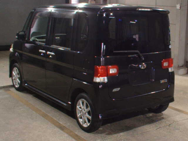 DAIHATSU TANTO 2013