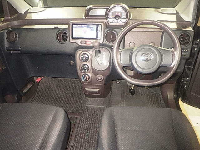 TOYOTA SPADE 2012