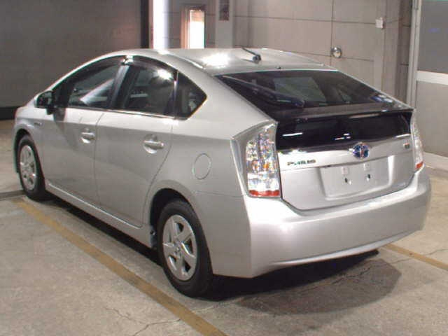 TOYOTA PRIUS 2011