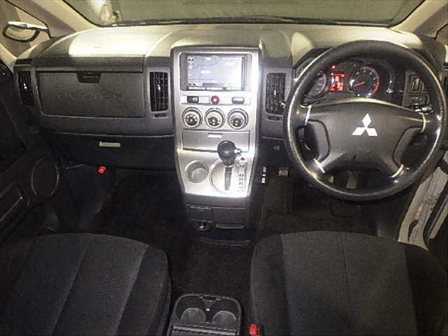 MITSUBISHI DELICA D5 2008