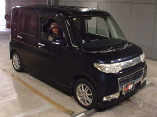 DAIHATSU TANTO 2008