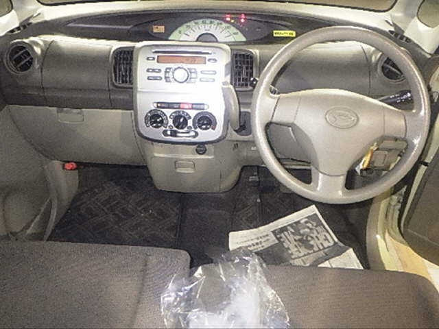 DAIHATSU TANTO 2010