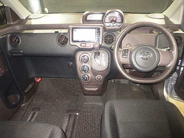 TOYOTA SPADE 2013