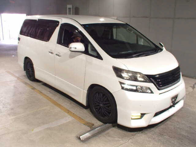 TOYOTA VELLFIRE 2009