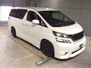 TOYOTA VELLFIRE 2009
