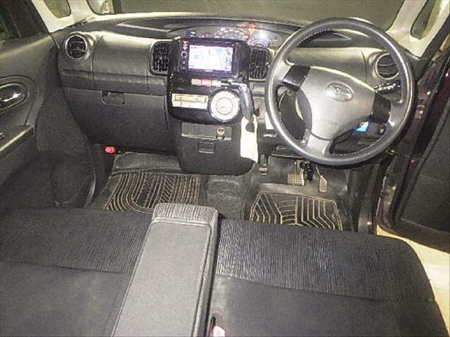 DAIHATSU TANTO 2012