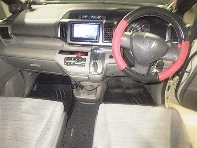 HONDA STEP WAGON 2010