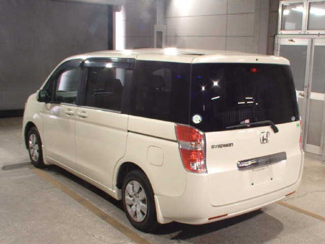 HONDA STEP WAGON 2010