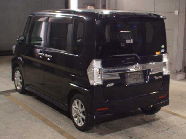 DAIHATSU TANTO 2014