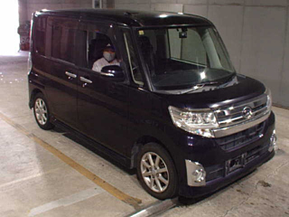 DAIHATSU TANTO 2014