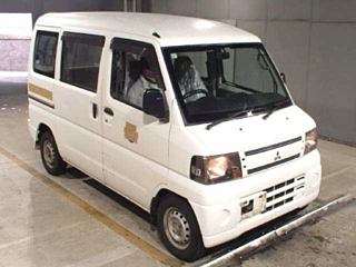 MITSUBISHI MINICAB VAN 2010