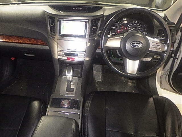 SUBARU LEGACY 2010