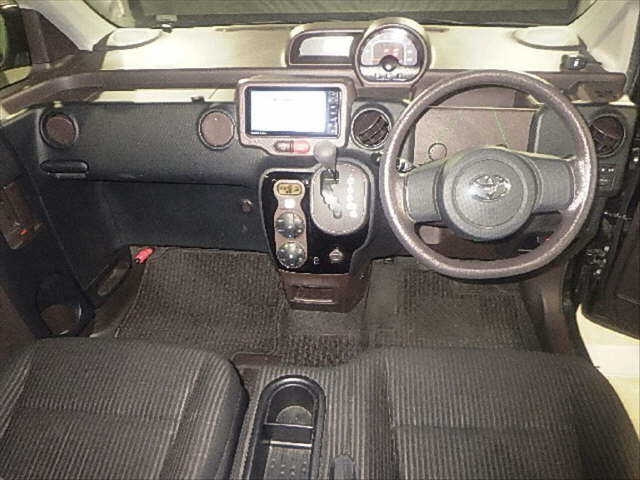 TOYOTA SPADE 2013