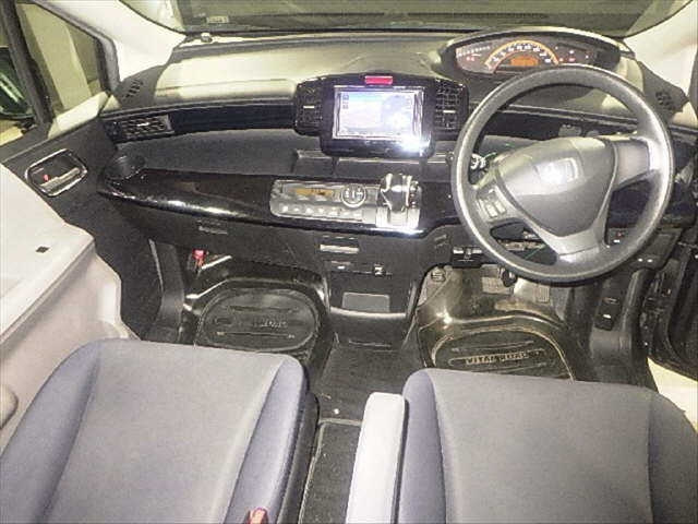 HONDA FREED 2008