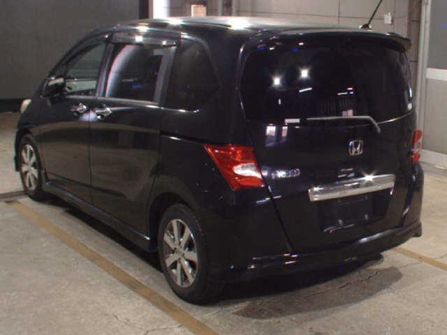 HONDA FREED 2008