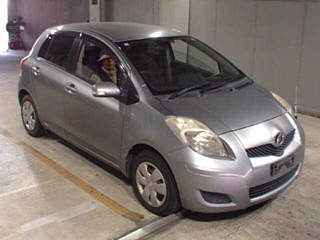 TOYOTA VITZ 2008