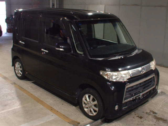 DAIHATSU TANTO 2013
