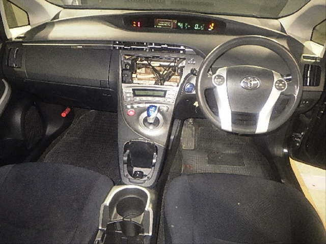 TOYOTA PRIUS 2014