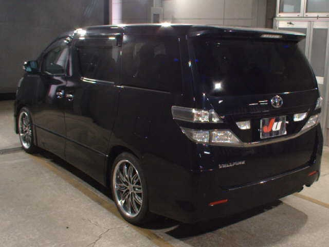 TOYOTA VELLFIRE 2009