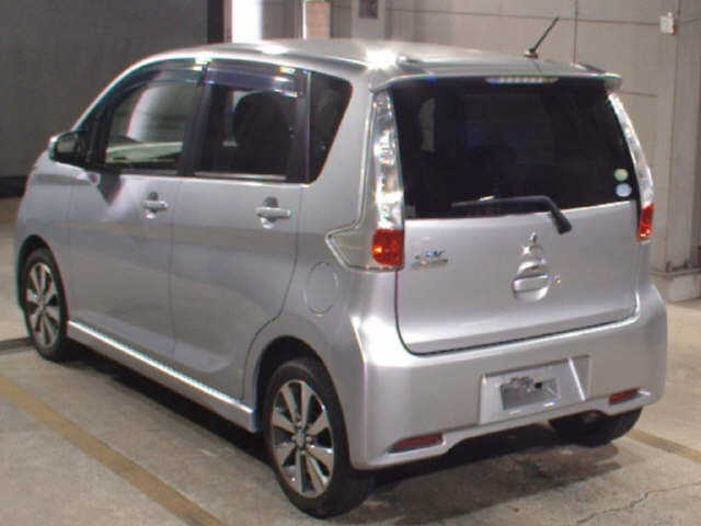 MITSUBISHI EK CUSTOM 2015