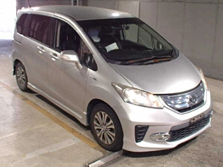 HONDA FREED 2013
