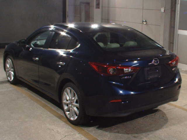 MAZDA AXELA 2015