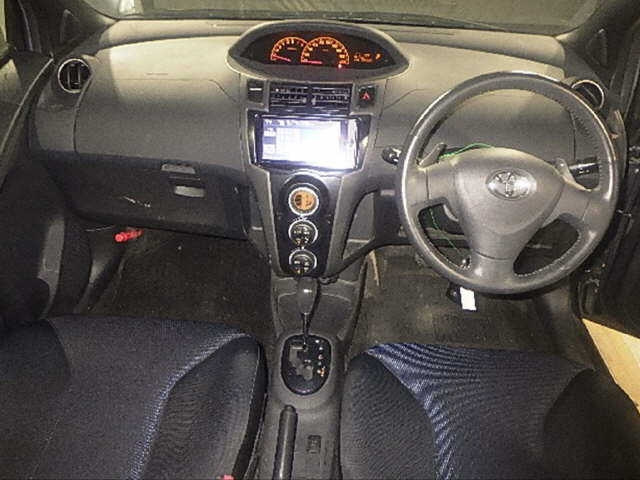 TOYOTA VITZ 2008