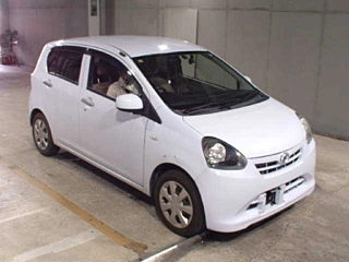 DAIHATSU MIRA E S 2012