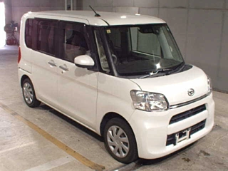 DAIHATSU TANTO 2018