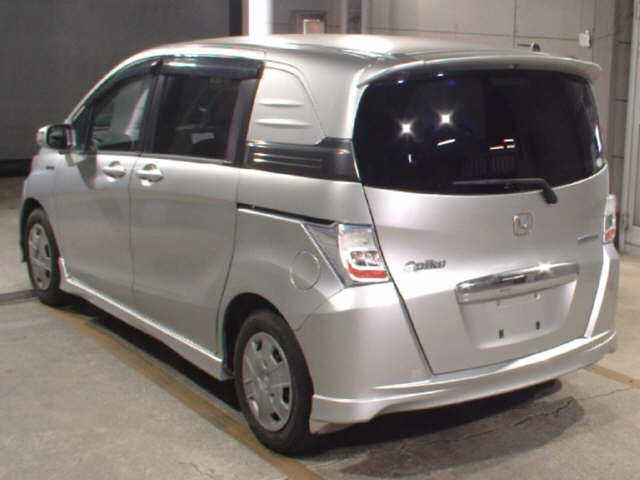 HONDA FREED 2011