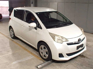 TOYOTA RACTIS 2012