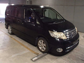 NISSAN SERENA 2010