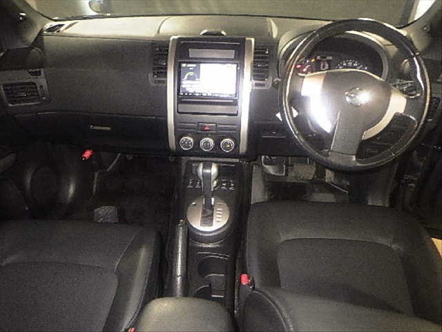 NISSAN X-TRAIL 2010