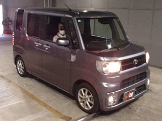TOYOTA PIXIS MEGA 2020