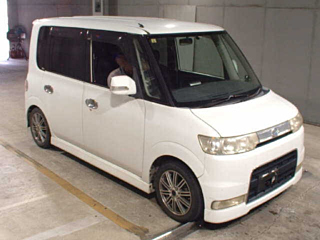 DAIHATSU TANTO 2006