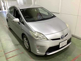 TOYOTA PRIUS 2013