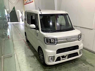 DAIHATSU WAKE 2016