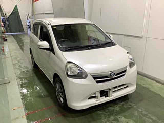 DAIHATSU MIRA E S 2012