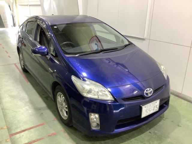 TOYOTA PRIUS 2011