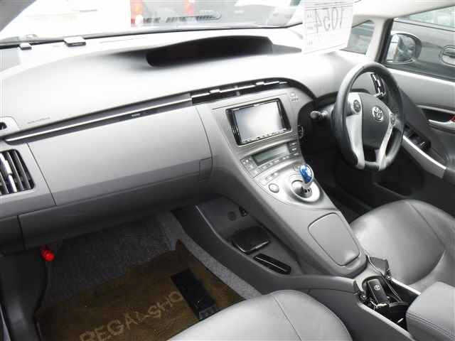 TOYOTA PRIUS 2010