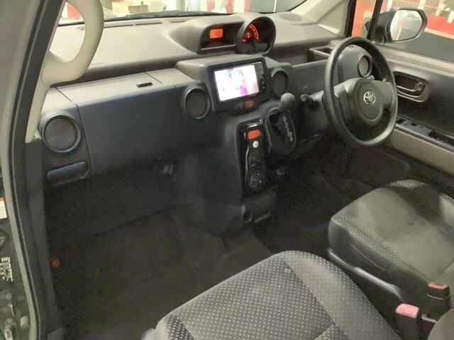 TOYOTA PORTE 2015
