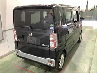 DAIHATSU WAKE 2014