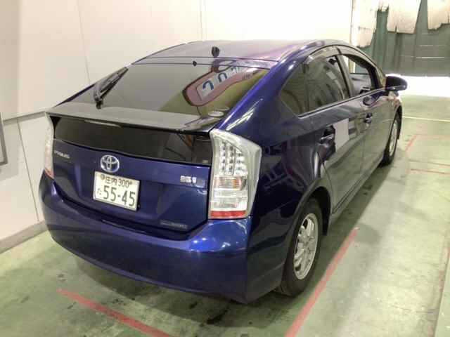 TOYOTA PRIUS 2011